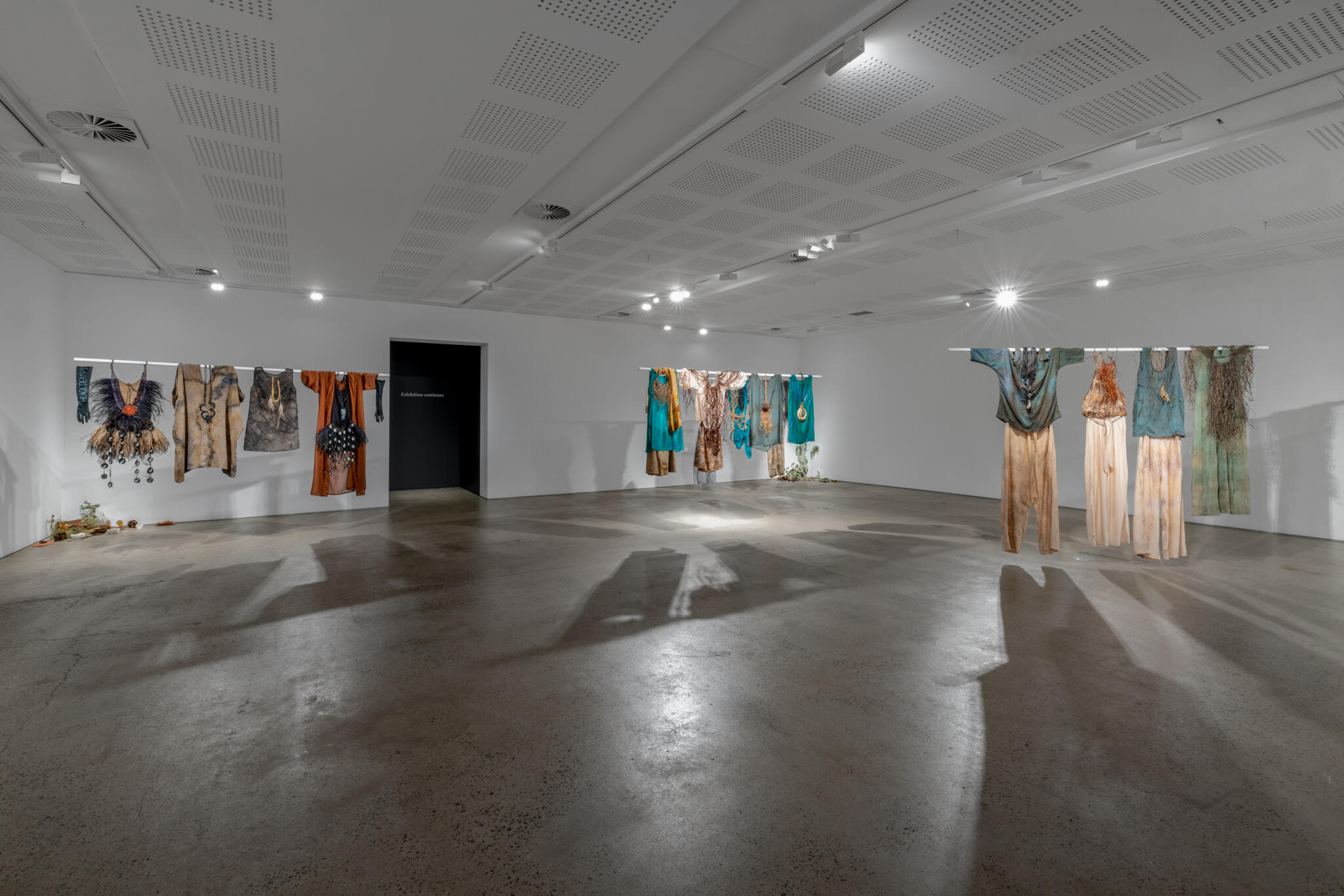 unswgalleries_barangga_2023_credit_jacquiemanning-1-6.jpg