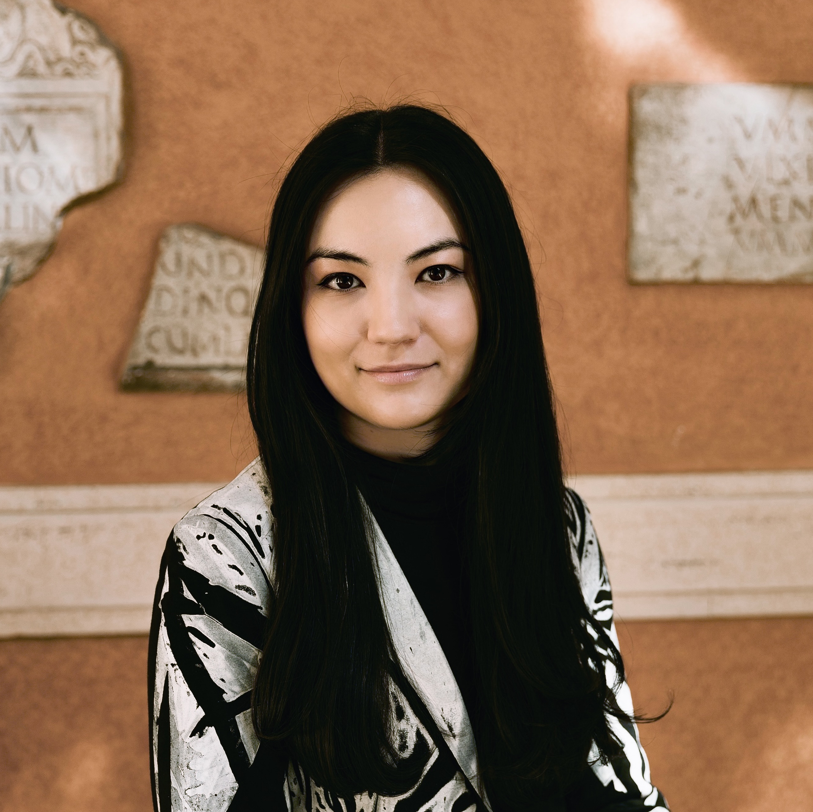 Portrait of art historian Claire Dillon