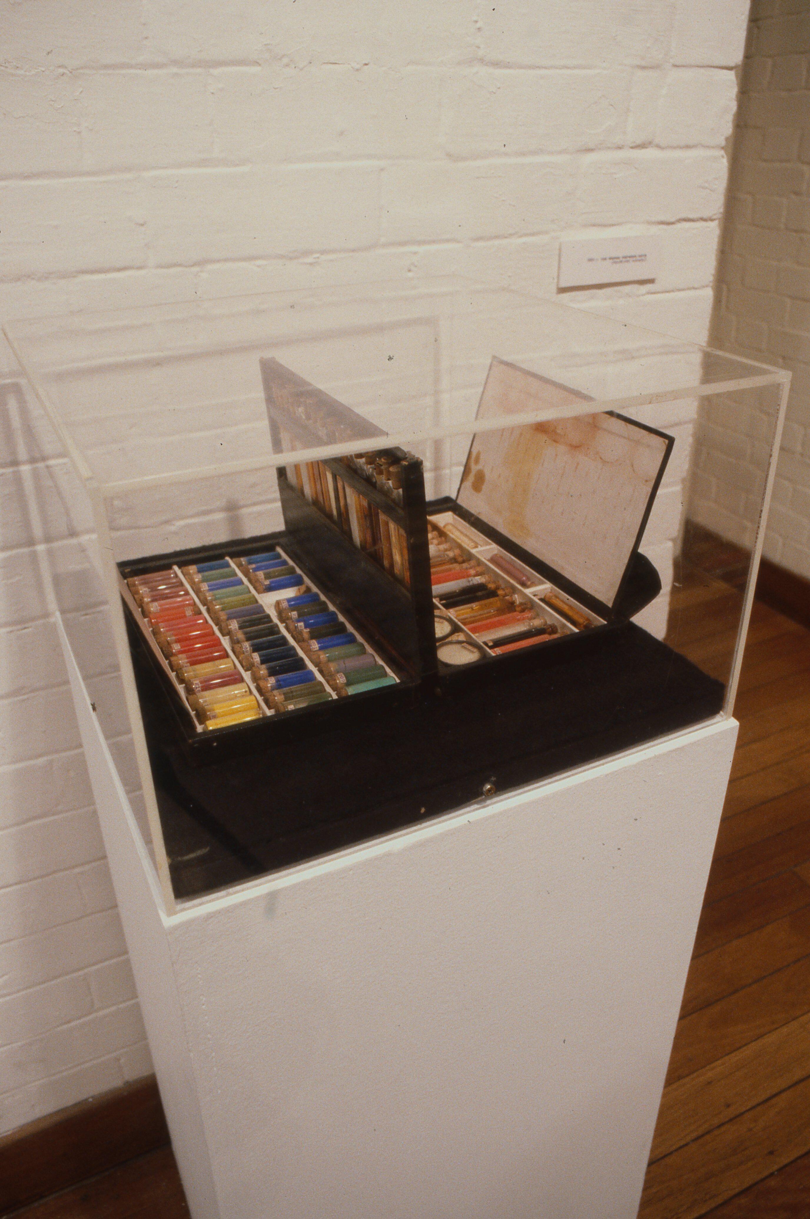 idg_archive_1994_a_hundred_years_001_install.jpg