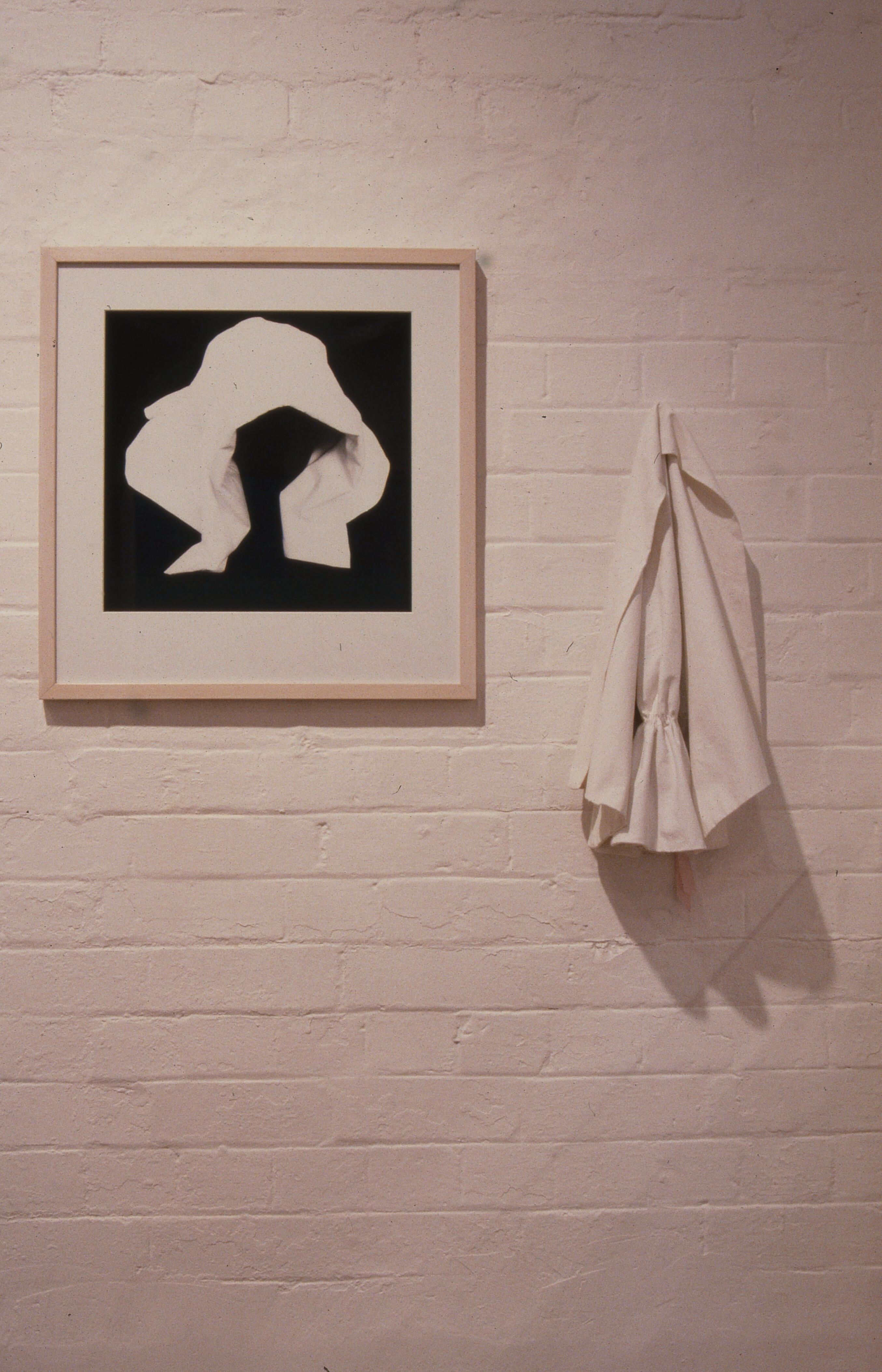 idg_archive_1996_in_process_faculty_exhibition_004_install.jpg