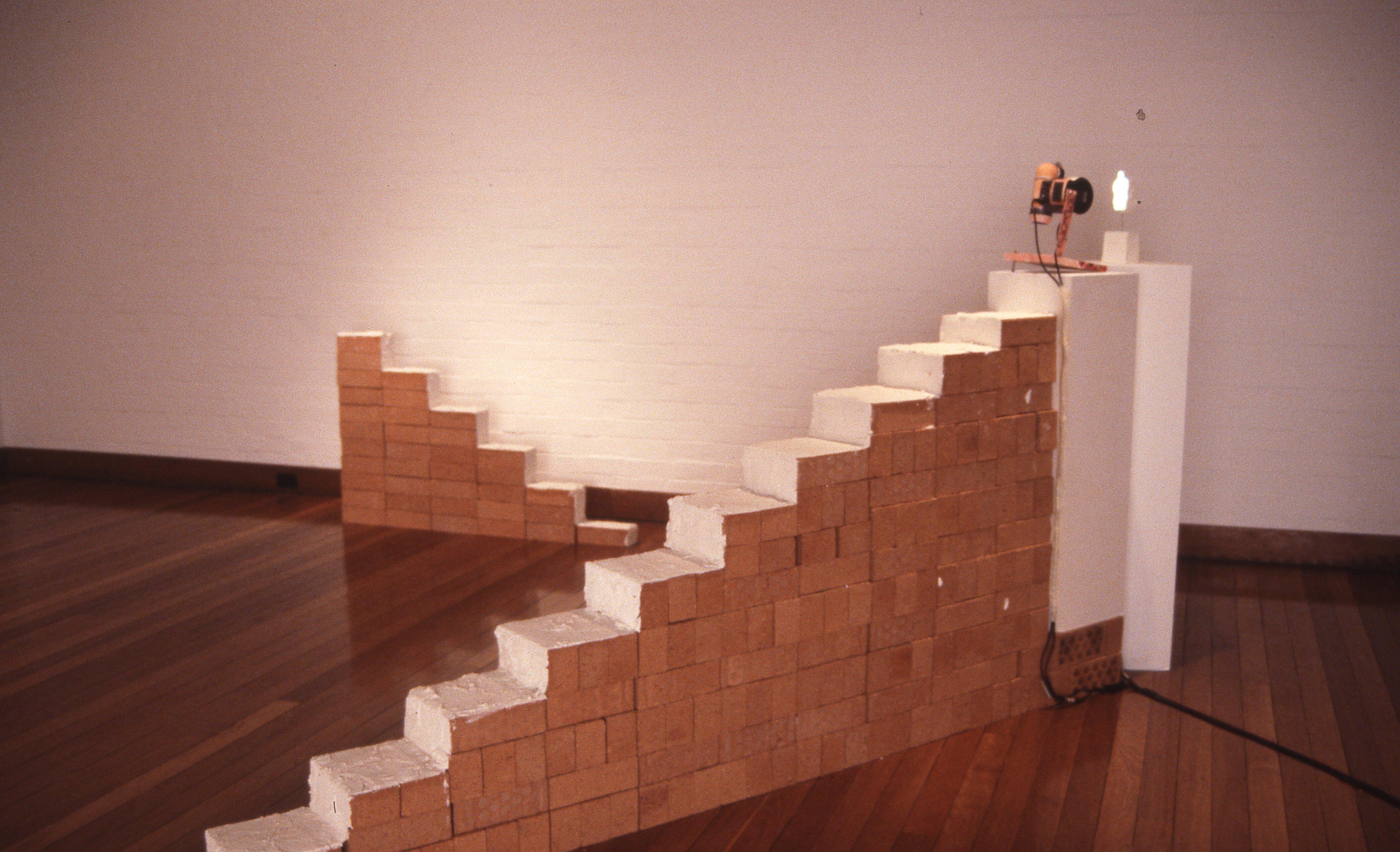 idg_archive_2000_critical_response_004_install.jpg