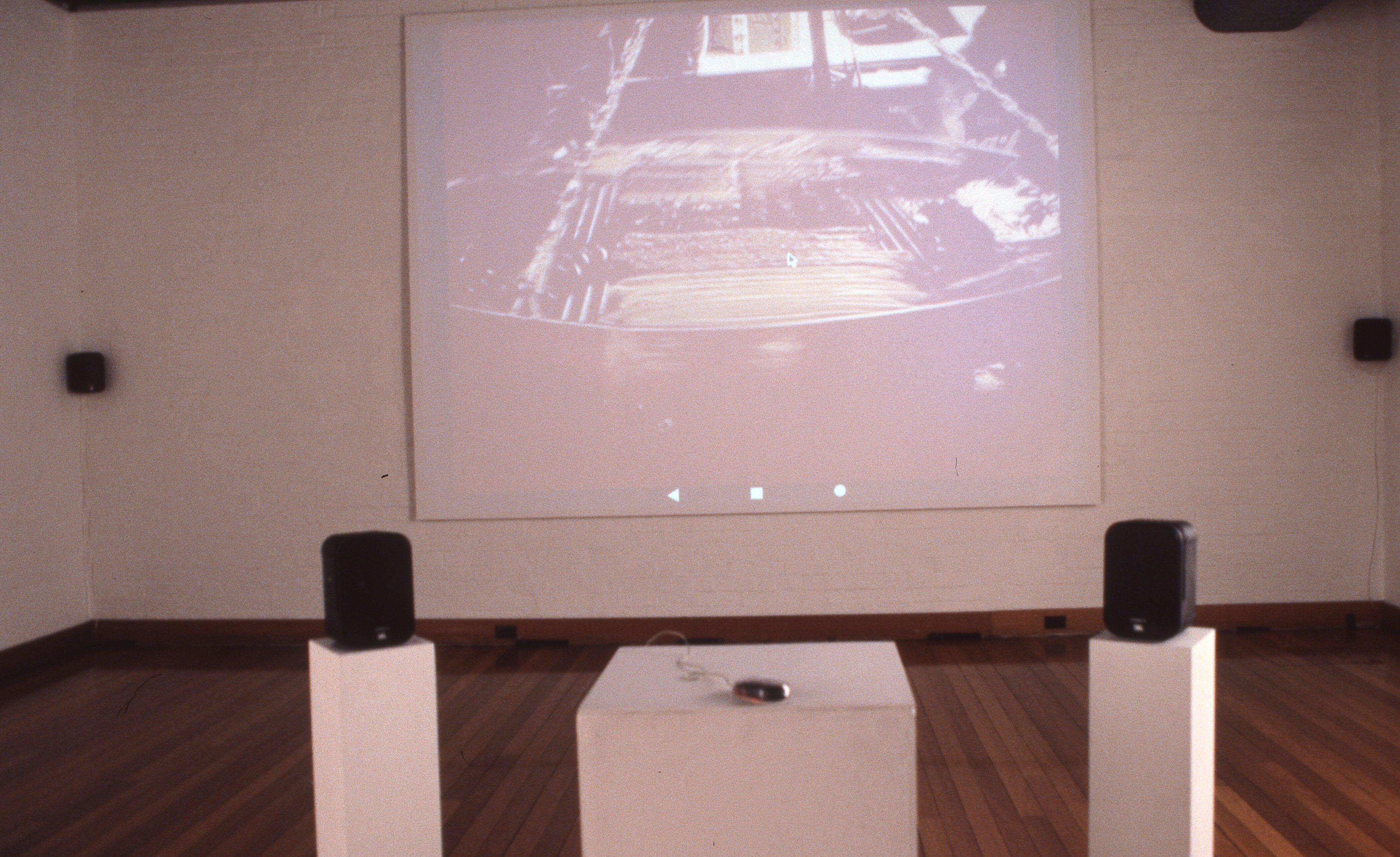idg_archive_2001_morphologies_001_install.jpg