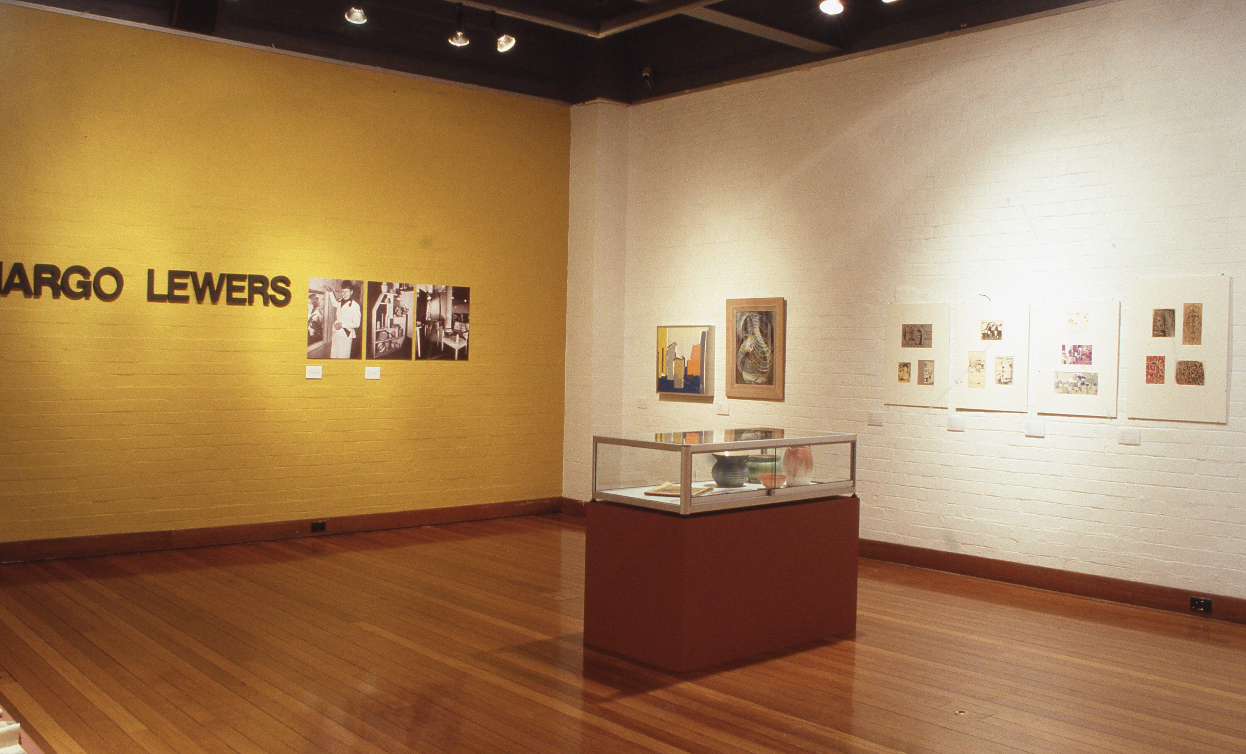 idg_archive_2005_women_of_influence_04_install_2.jpg