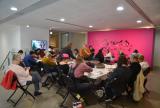 Workshop: Bush Jewellery with Debra Beale for 'Barangga: First Nations Design' at UNSW Galleries, 2023. 